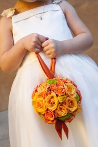 Learn to create a wedding flower ball